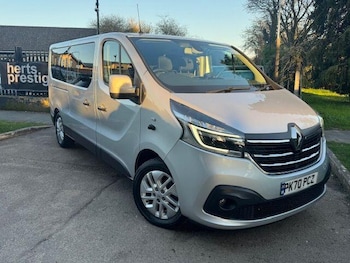 Renault Trafic feature image
