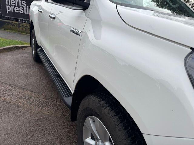 Used Toyota Hilux 2020 for sale - 76735260: Photo 18
