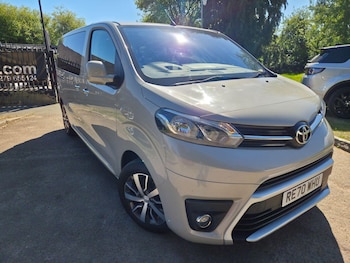 Used Toyota PROACE CITY Verso 2021 for sale - 78958125: Photo