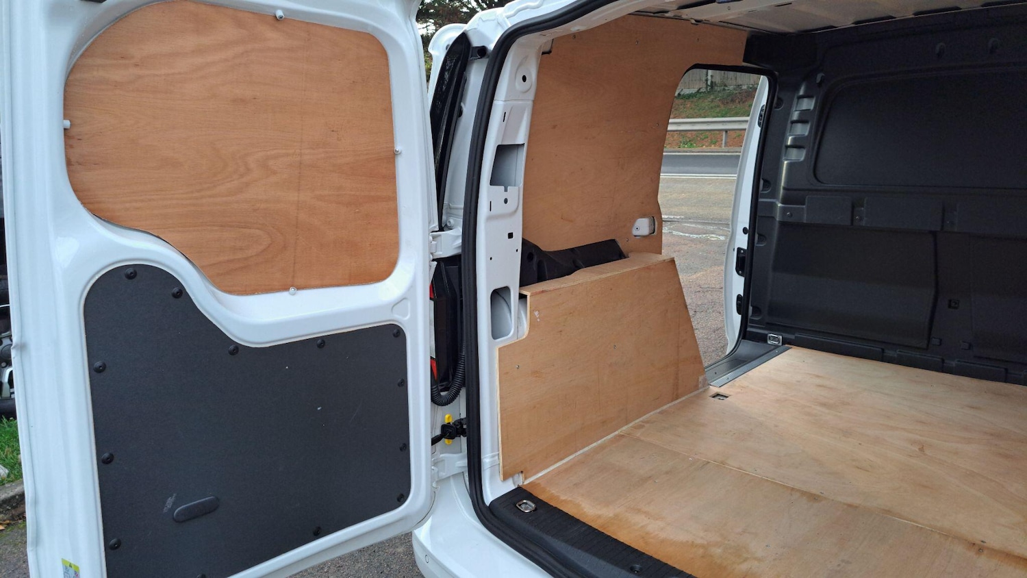 Used Volkswagen Caddy for sale - 76735481: Photo 26