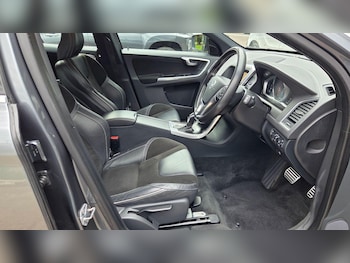 Used Volvo XC60 2017 for sale - 76786888: Photo