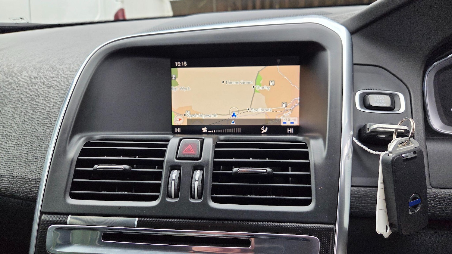 Used Volvo XC60 2017 for sale - 76786888: Photo 7