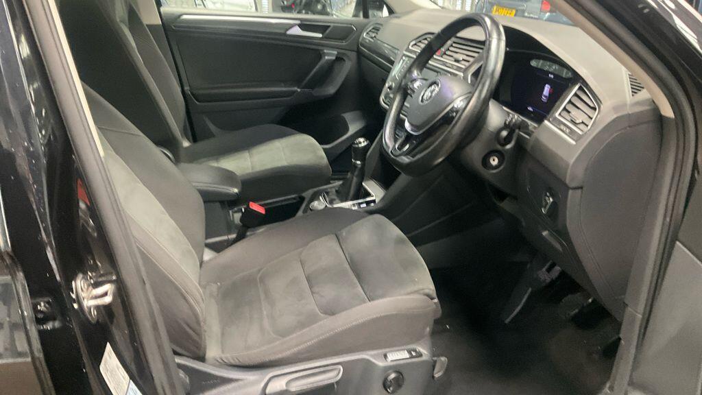 Used Volkswagen Tiguan for sale - 76735477: Photo 5