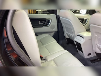 Used Land Rover Discovery Sport 2018 for sale - 78245452: Photo