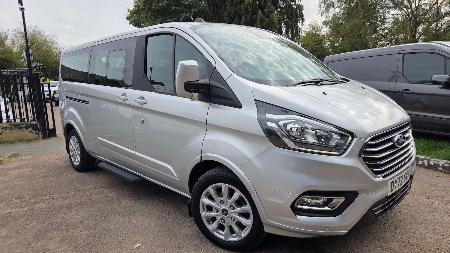Used Ford Tourneo Custom 2022 for sale - 76765937: Photo 1