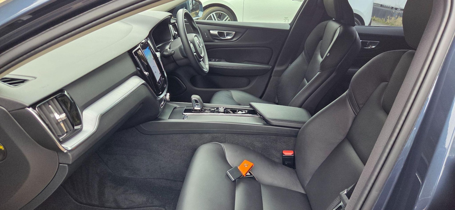 Used Volvo V60 2021 for sale - 76735362: Photo 11