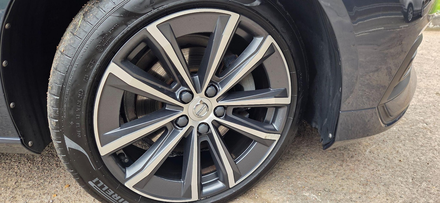 Used Volvo V60 2021 for sale - 76735362: Photo 16