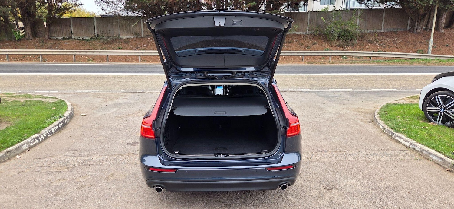 Used Volvo V60 2021 for sale - 76735362: Photo 34