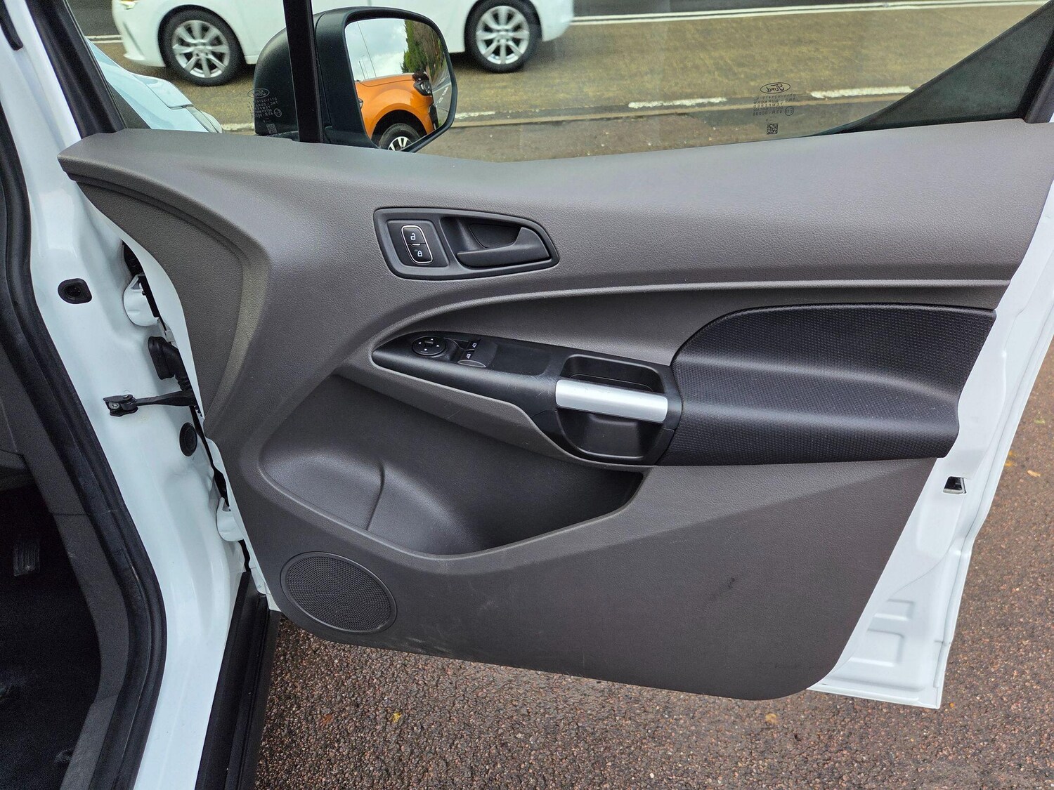 Used Ford Transit Connect 2019 for sale - 76801692: Photo 16