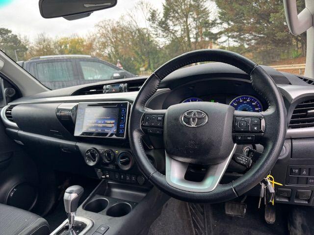 Used Toyota Hilux 2020 for sale - 76781102: Photo 2