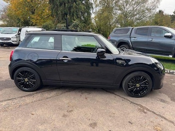 Used MINI Hatch 2022 for sale - 76781307: Photo
