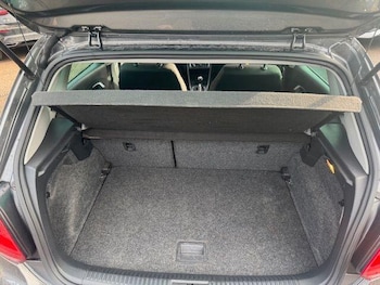 Used Volkswagen Polo 2016 for sale - 77119872: Photo