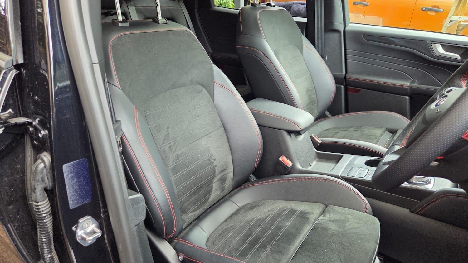 Used Ford Kuga 2024 for sale - 76735497: Photo 3