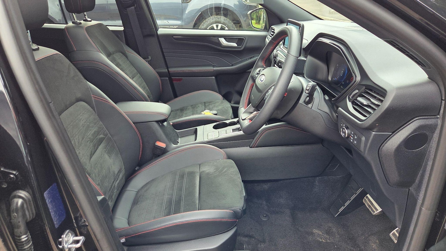 Used Ford Kuga 2024 for sale - 76735497: Photo 6