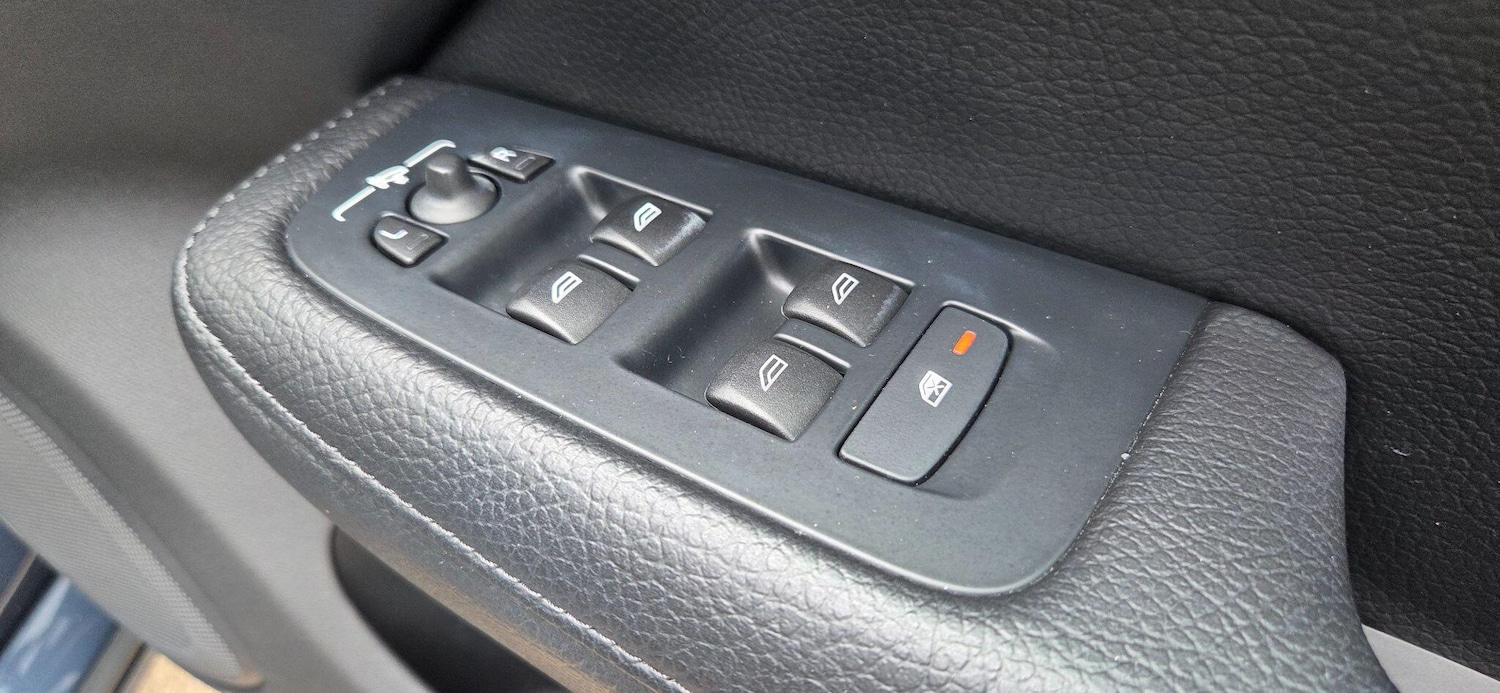 Used Volvo V60 2021 for sale - 76781213: Photo 30