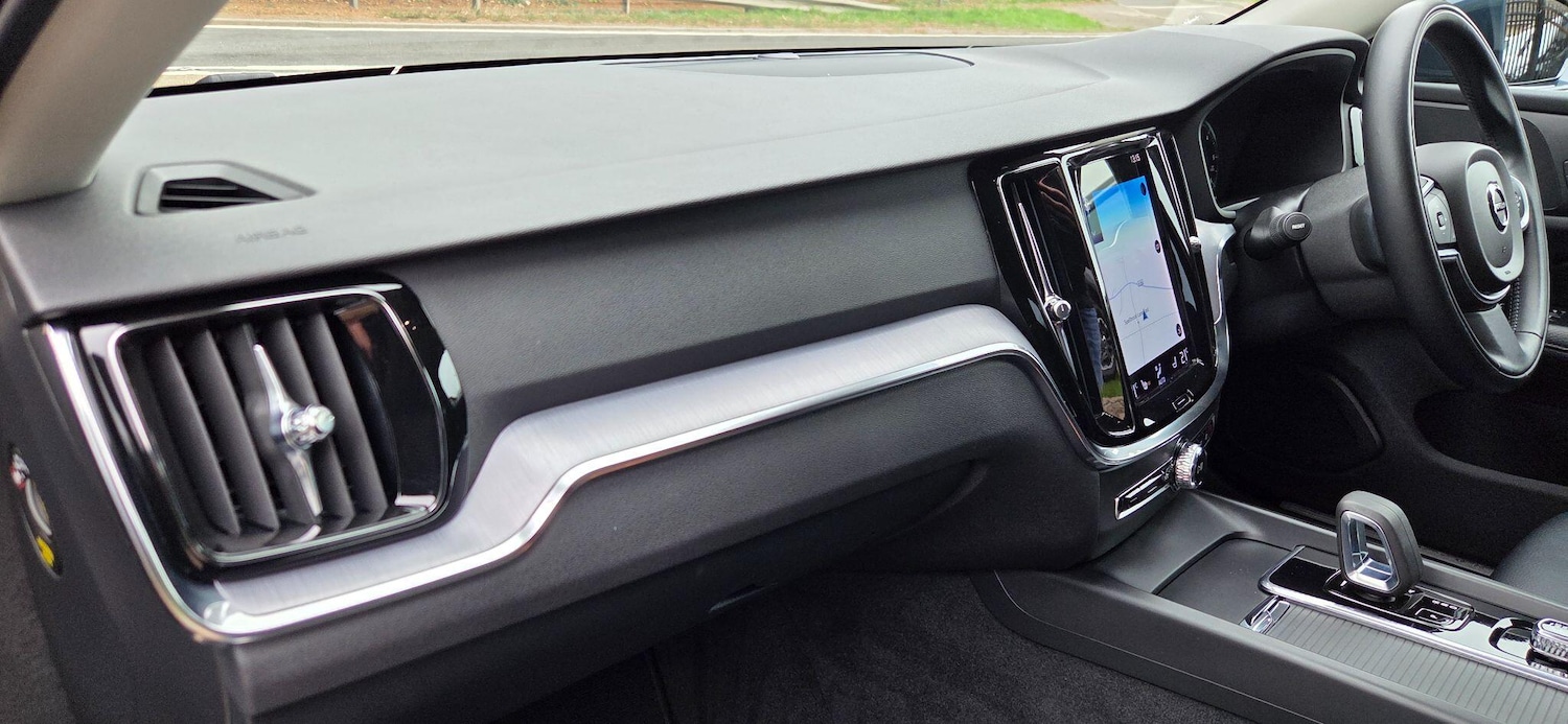 Used Volvo V60 2021 for sale - 76781213: Photo 32