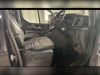 Used Ford Tourneo Custom 2018 for sale - 78810003: Photo
