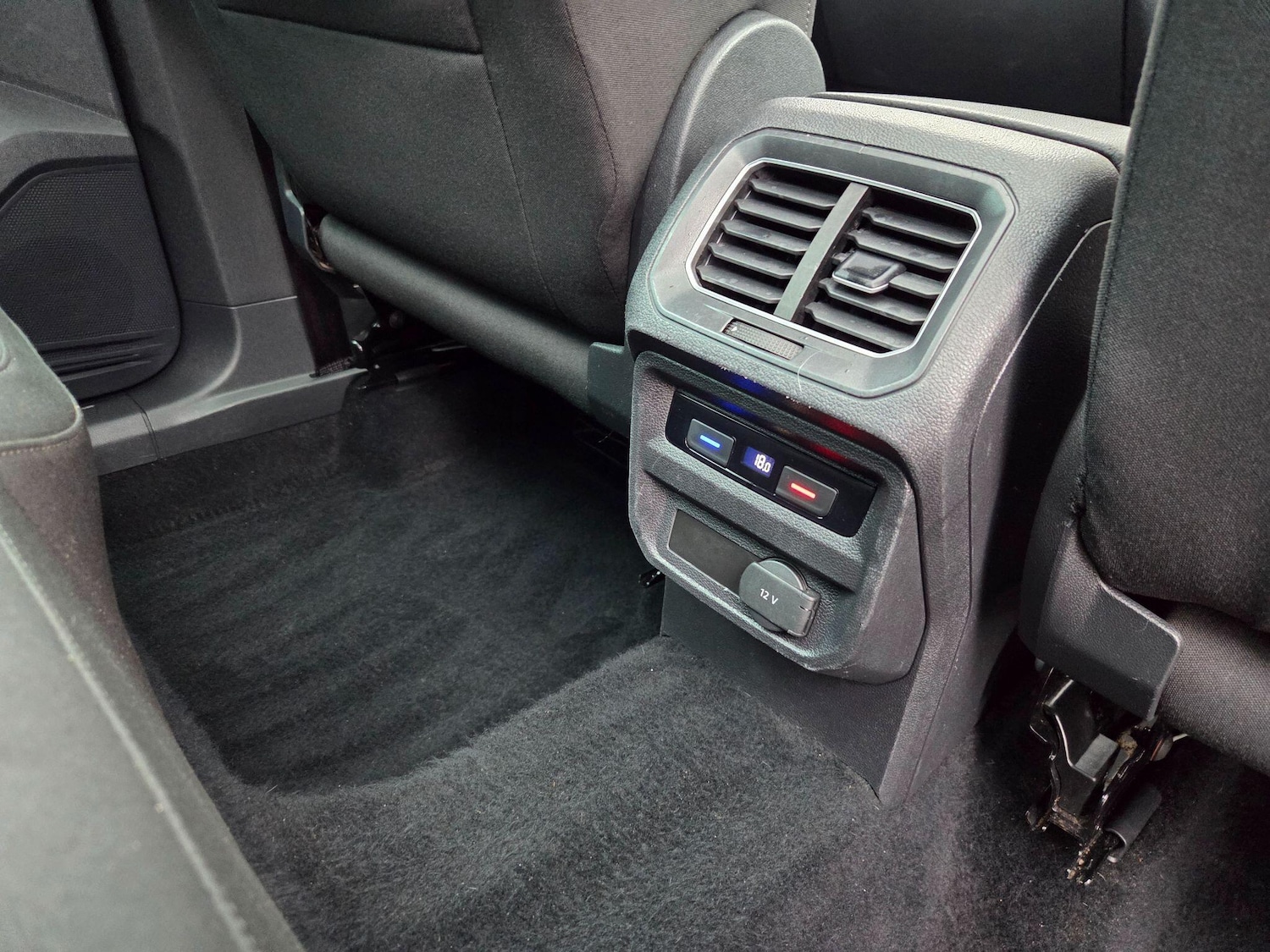 Used Volkswagen Tiguan 2016 for sale - 76781334: Photo 27