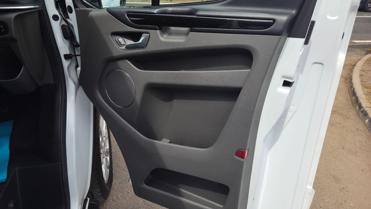 Used Ford Tourneo Custom for sale - 76735509: Photo 23