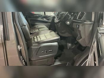 Used Ford Tourneo Custom 2022 for sale - 79860537: Photo