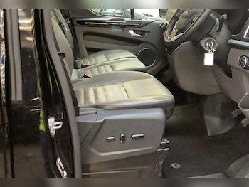 Used Ford Tourneo Custom 2022 for sale - 78608751: Photo
