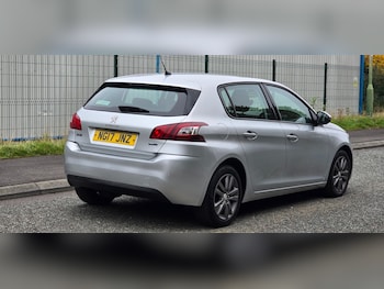 Used Peugeot 308 2017 for sale - 76280624: Photo