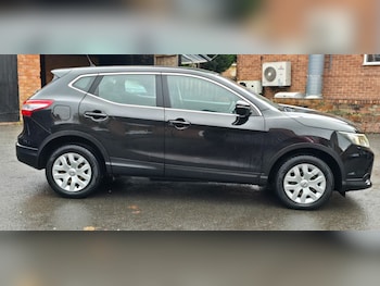 Used Nissan Qashqai 2014 for sale - 76618548: Photo