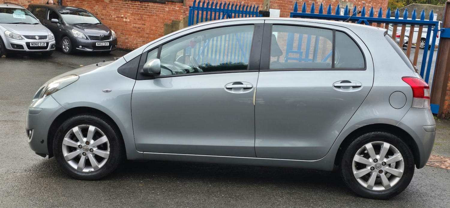 Used Toyota Yaris 2011 for sale - 76547996: Photo 5