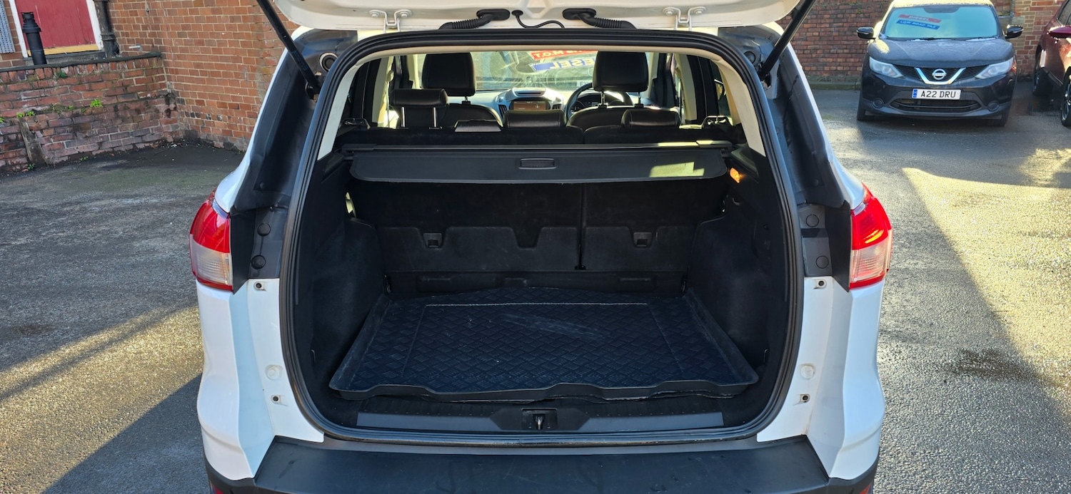 Used Ford Kuga 2016 for sale - 76652917: Photo 16