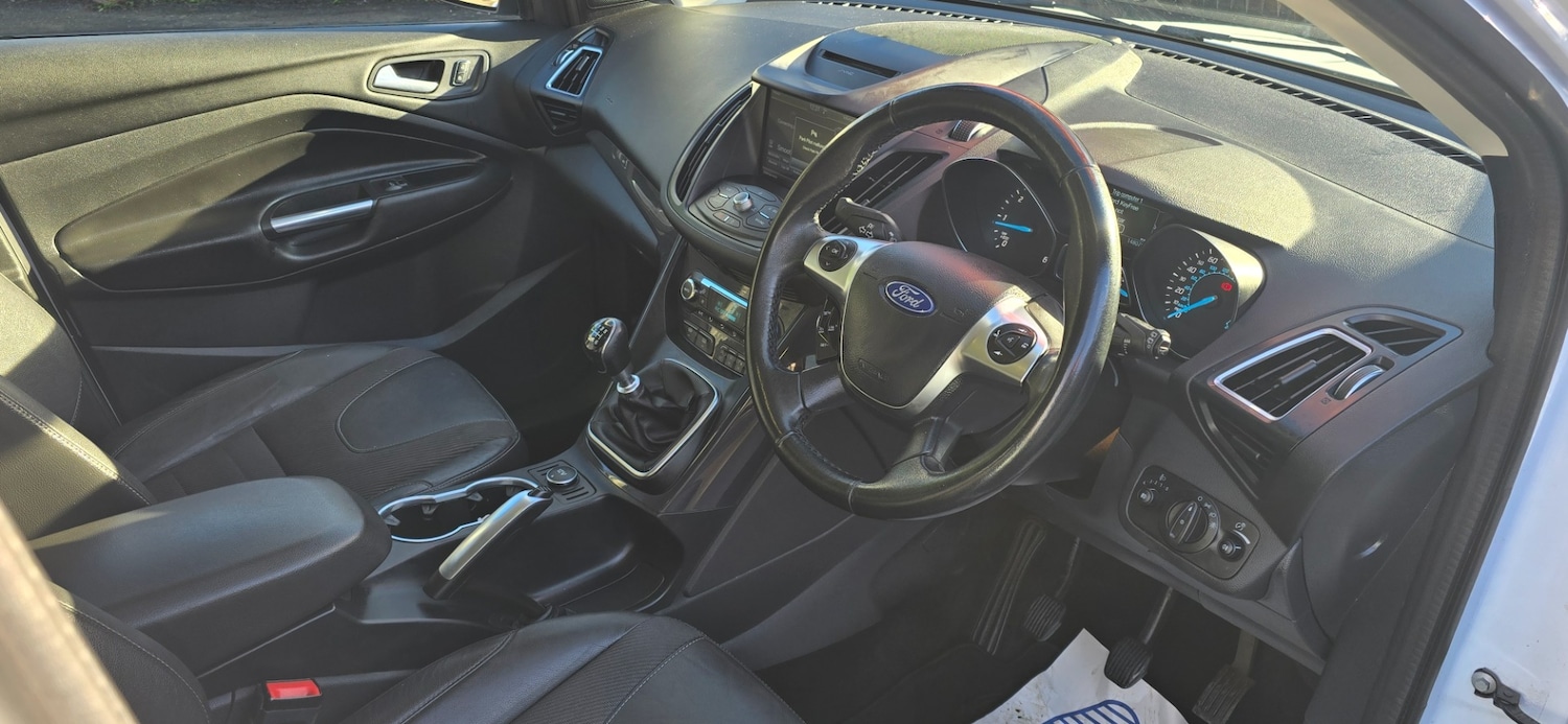 Used Ford Kuga 2016 for sale - 76652917: Photo 9