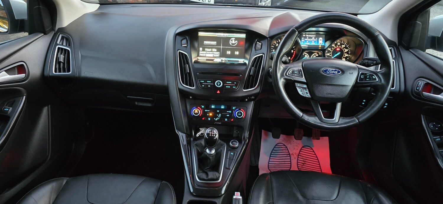 Used Ford Focus 2014 for sale - 76627369: Photo 15