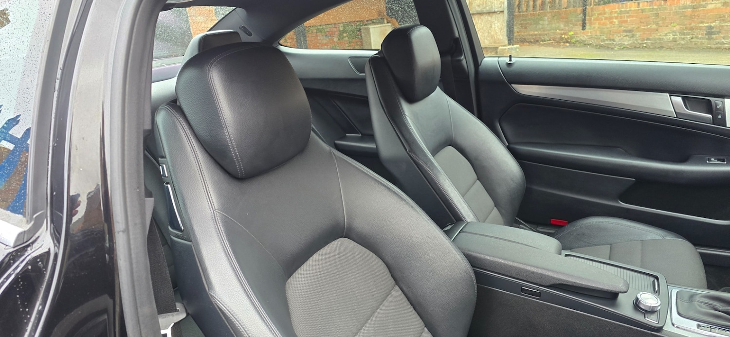 Used Mercedes-Benz C Class 2013 for sale - 76618499: Photo 10