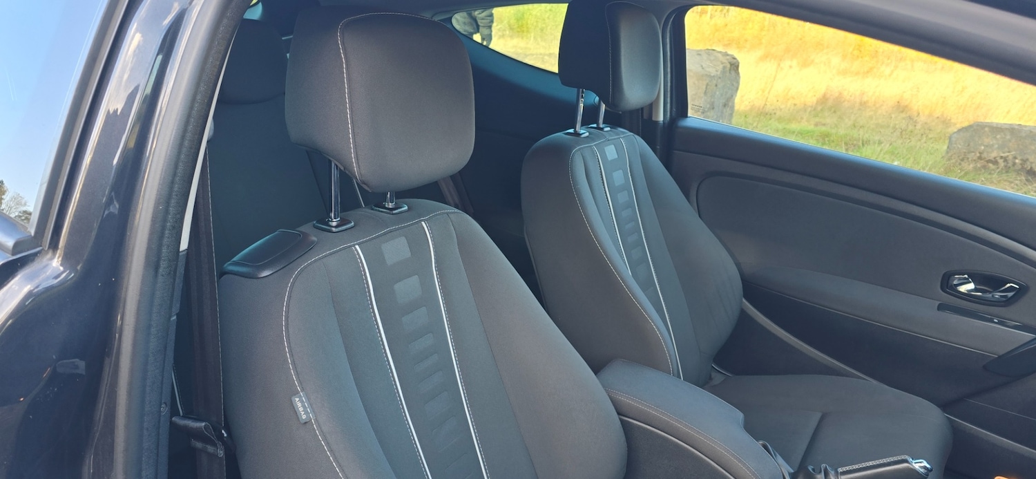 Used Renault Megane 2013 for sale - 76413036: Photo 10