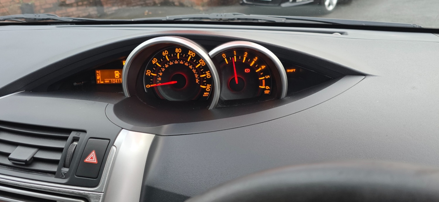 Used Toyota Verso 2012 for sale - 76548000: Photo 11