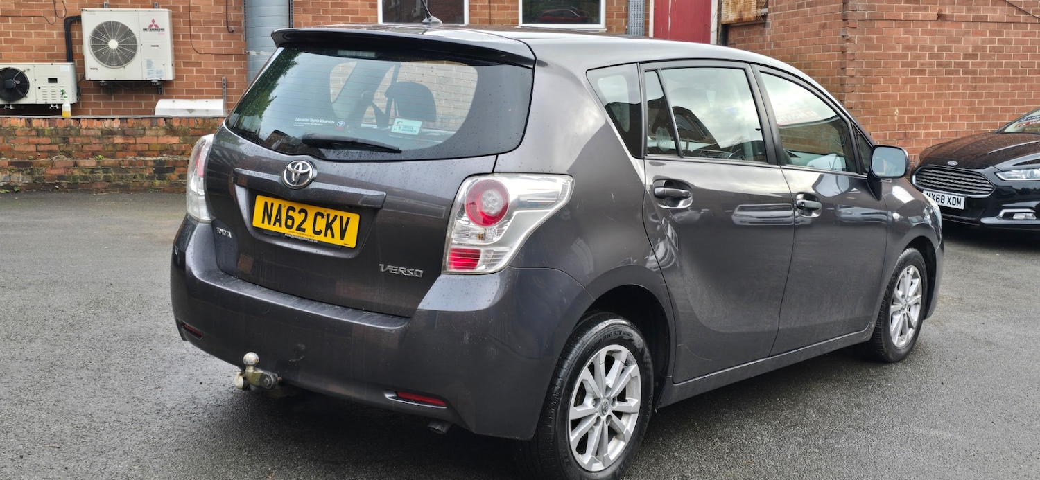 Used Toyota Verso 2012 for sale - 76548000: Photo 3