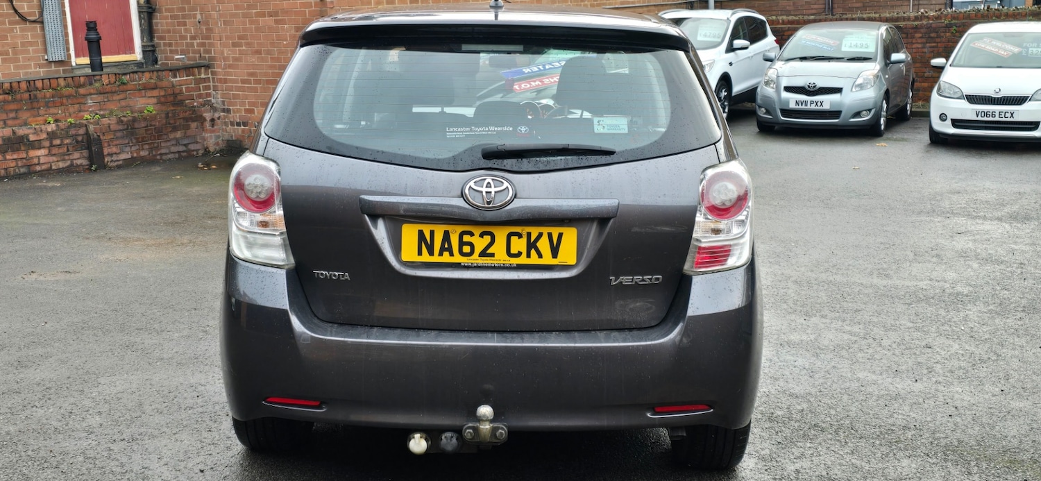 Used Toyota Verso 2012 for sale - 76548000: Photo 4