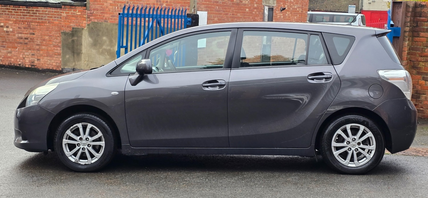 Used Toyota Verso 2012 for sale - 76548000: Photo 6