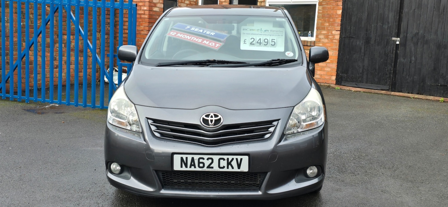 Used Toyota Verso 2012 for sale - 76548000: Photo 8
