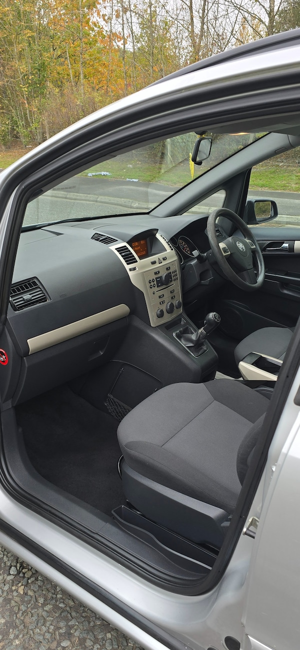 Used Vauxhall Zafira 2009 for sale - 76290033: Photo 17