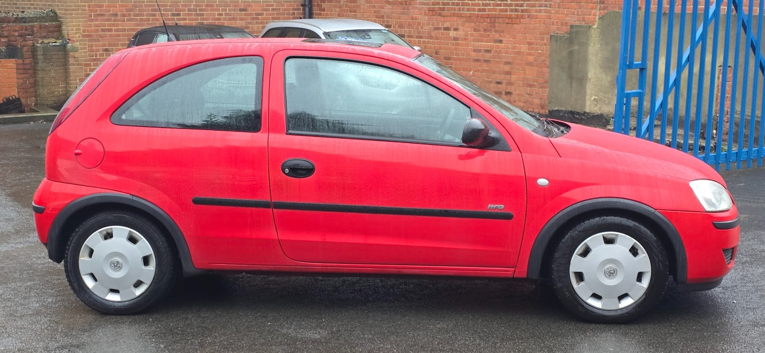 Used Vauxhall Corsa 2006 for sale - 76763269: Photo 2