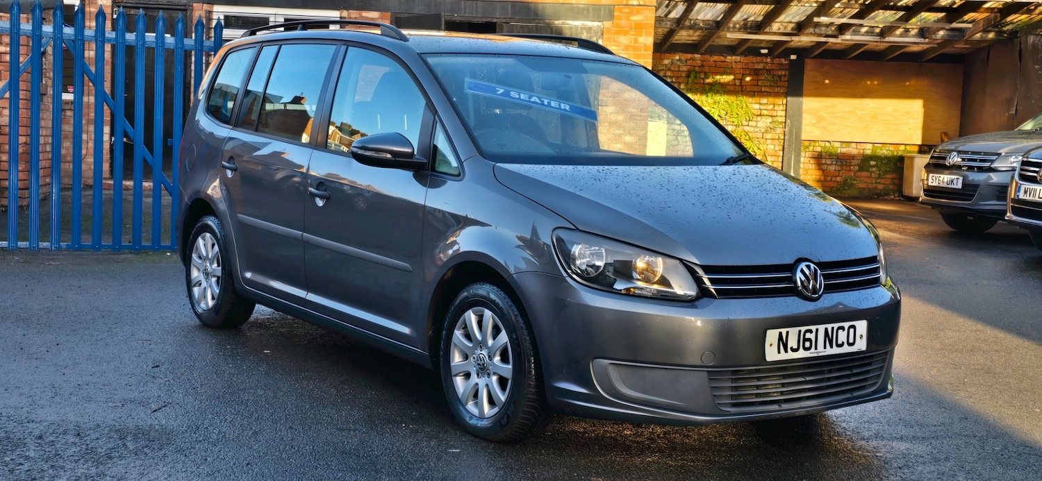 Used Volkswagen Touran 2011 for sale - 76694384: Photo 1