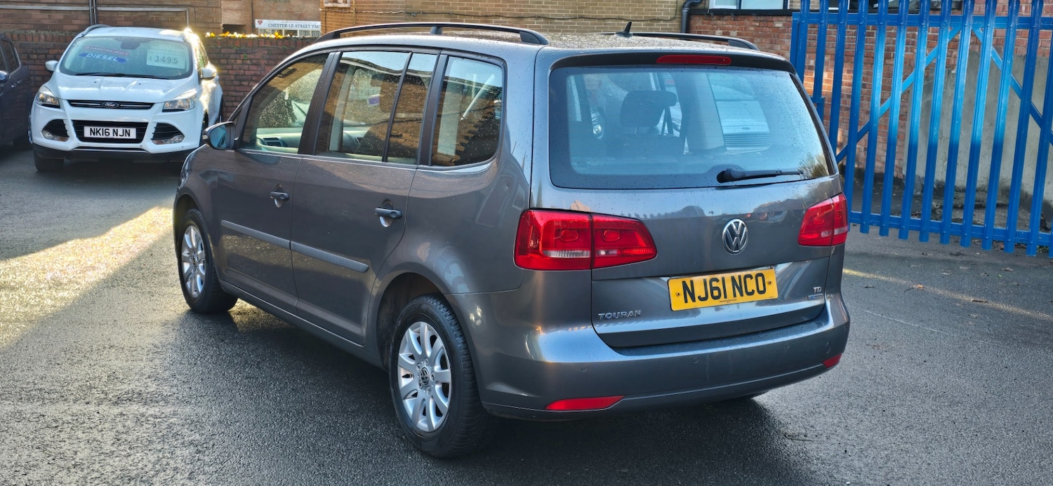 Used Volkswagen Touran 2011 for sale - 76694384: Photo 5