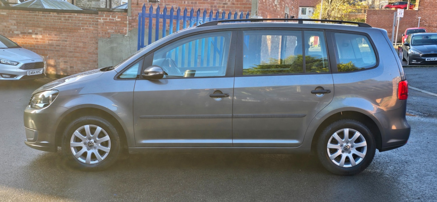 Used Volkswagen Touran 2011 for sale - 76694384: Photo 6