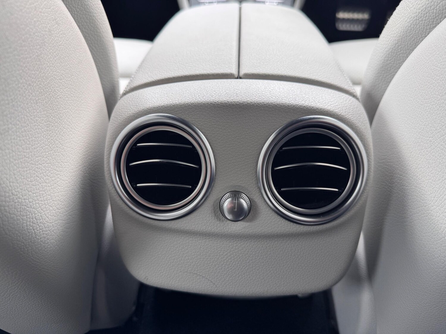 Used Mercedes-Benz C Class 2018 for sale - 77838474: Photo 46