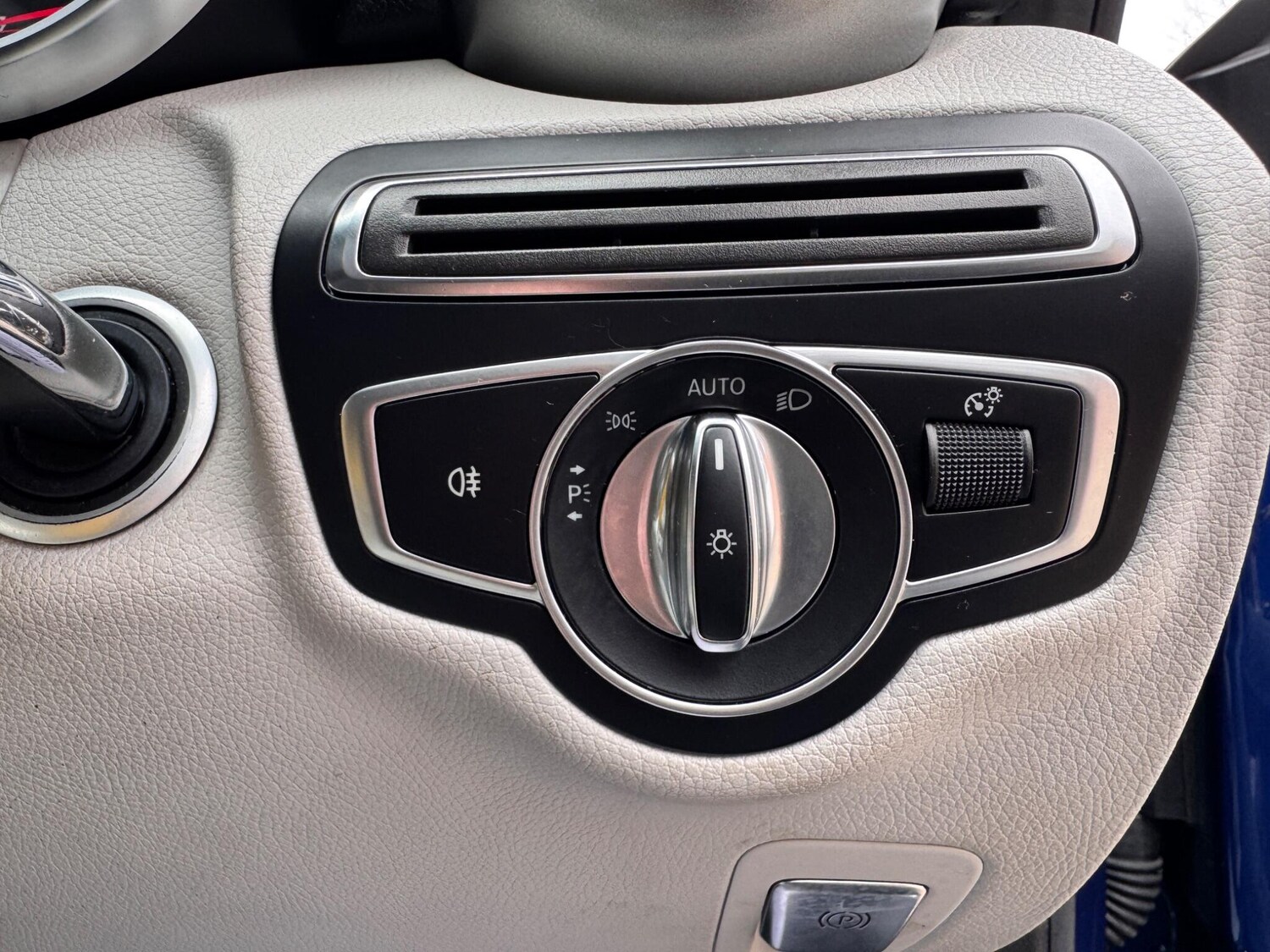 Used Mercedes-Benz C Class 2018 for sale - 77838474: Photo 55