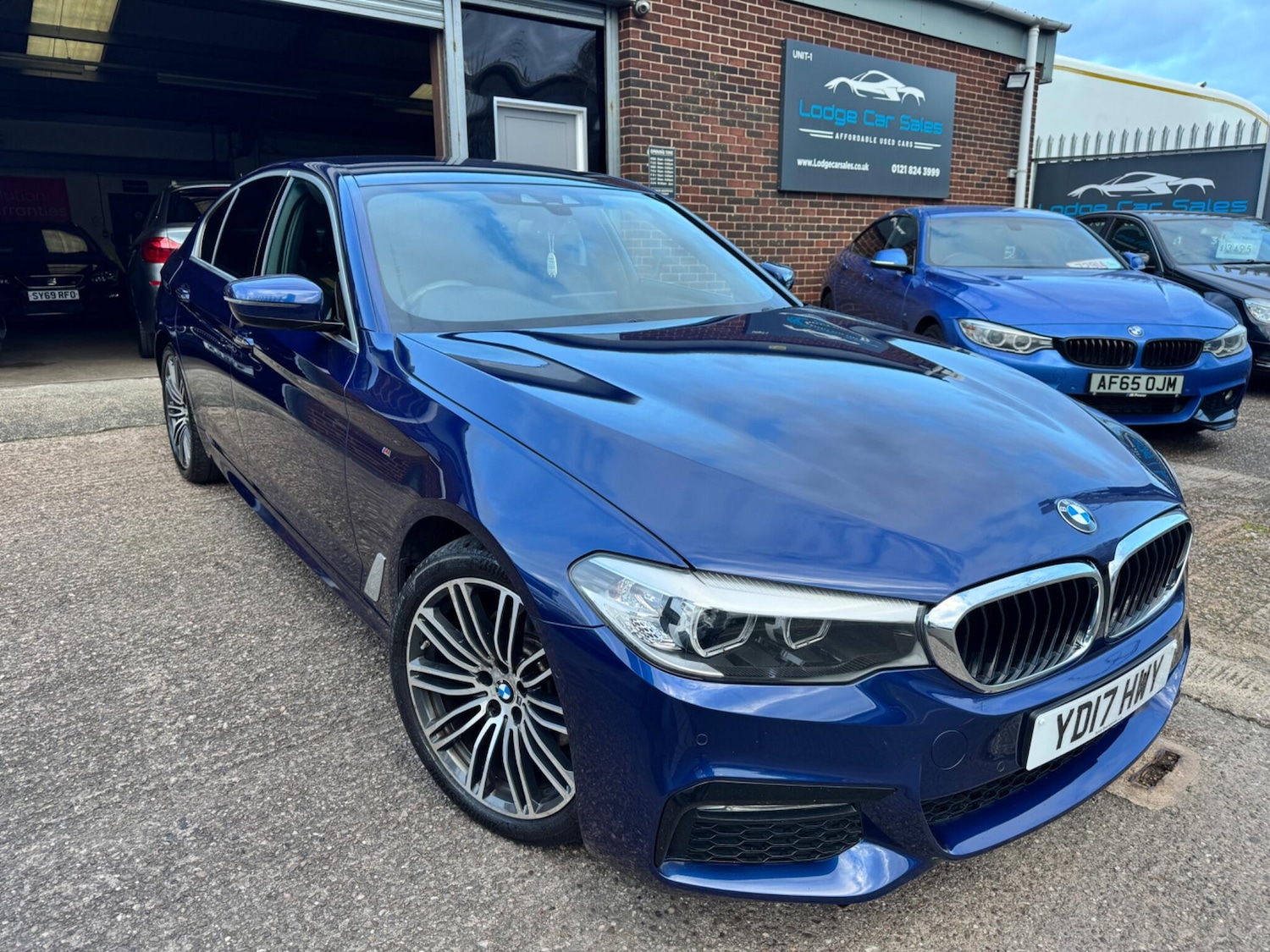Used BMW 5 Series 2017 for sale - 76512374: Photo 1