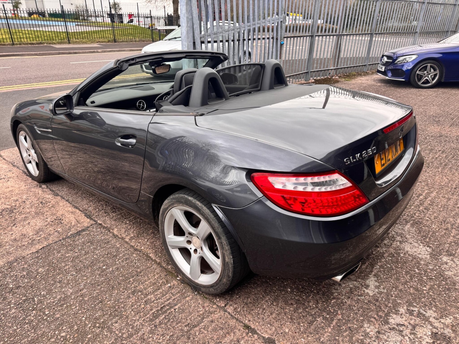 Used Mercedes-Benz SLK 2014 for sale - 78007485: Photo 2
