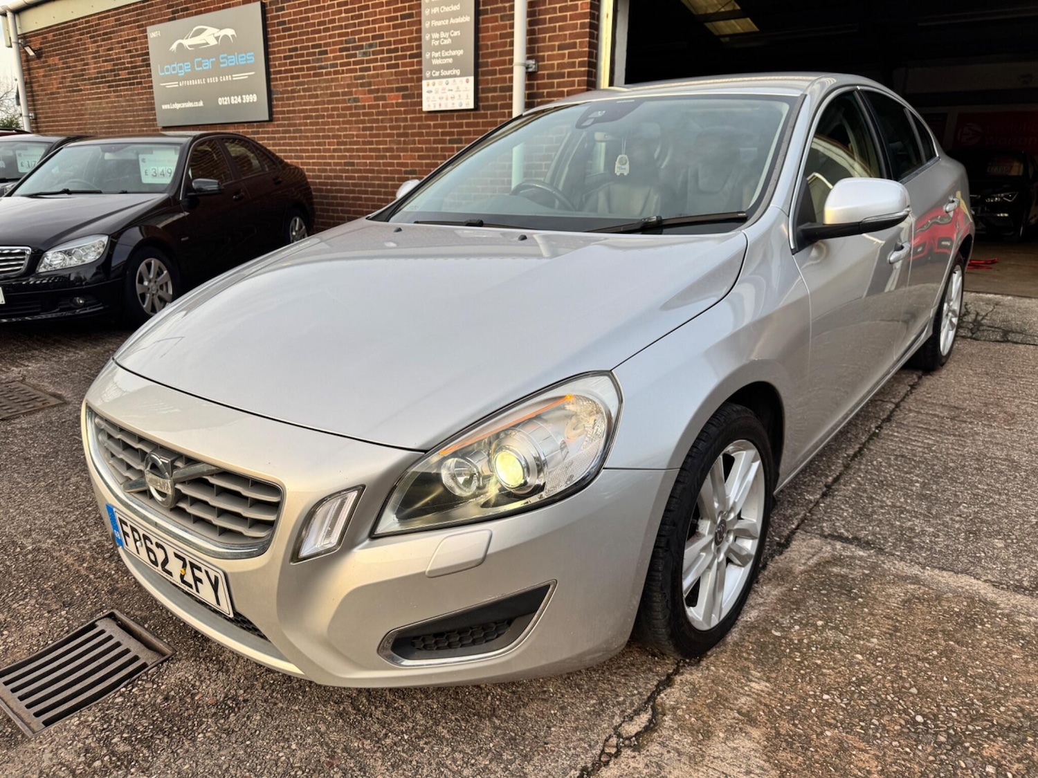 Used Volvo S60 2012 for sale - 76995333: Photo 4