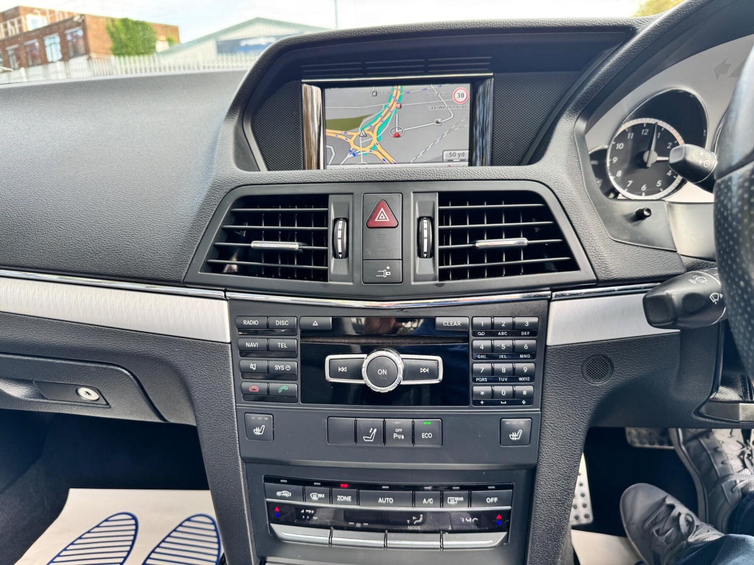 Used Mercedes-Benz E Class 2012 for sale - 76152086: Photo 28