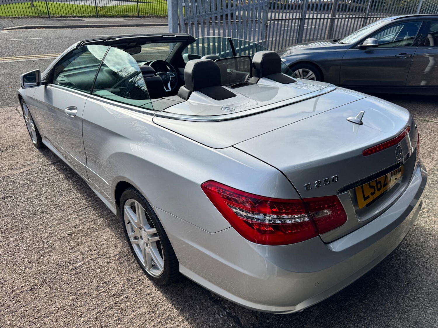 Used Mercedes-Benz E Class 2012 for sale - 76992559: Photo 16